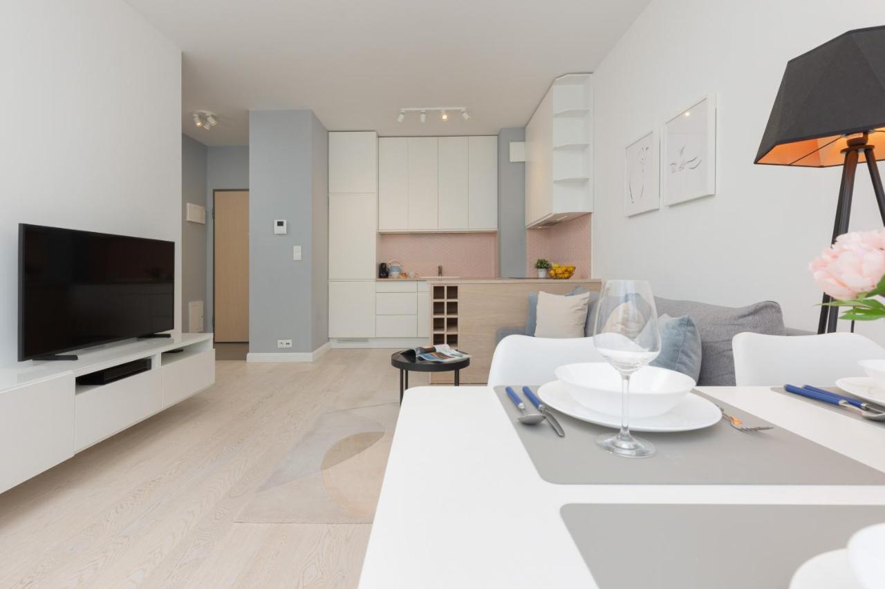 Sarmacka Apartment With Balcony Warsaw Wilanow By Noclegi Renters Varsóvia Exterior foto