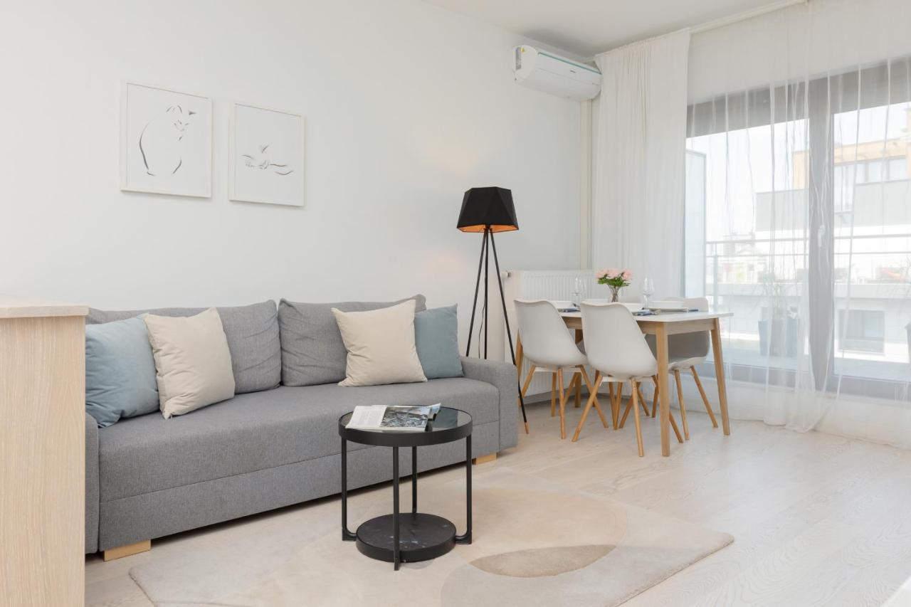 Sarmacka Apartment With Balcony Warsaw Wilanow By Noclegi Renters Varsóvia Exterior foto